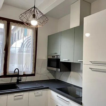 Lejlighed Scirocco - 100 M Dalla *